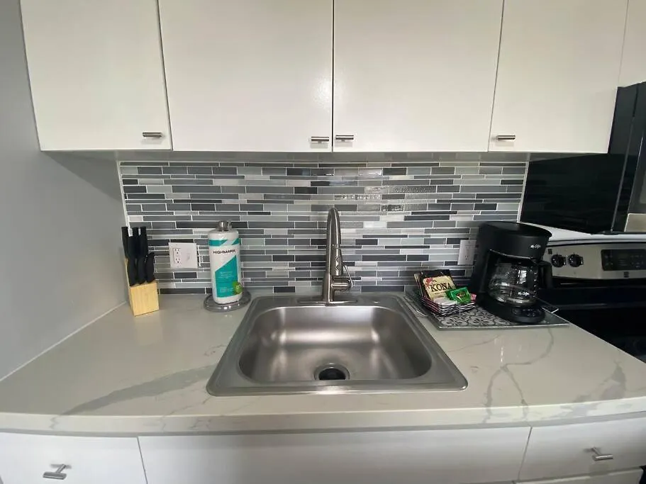 Nalu Malu 1 Bedroom @Waikiki Banyan 1 Free Parking 호놀룰루 아파트